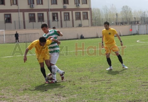 As Akyazı spor Sultanbeyli spor’a 3-2 mağlup oldu.