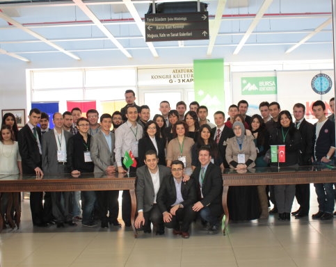 Bursa’da Gençlik Zirvesi Sakarya İlini Akyazı Gençlik Meclisi Temsil Etti!