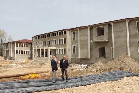 Akyazı Bir Okula Daha Kavuşuyor!