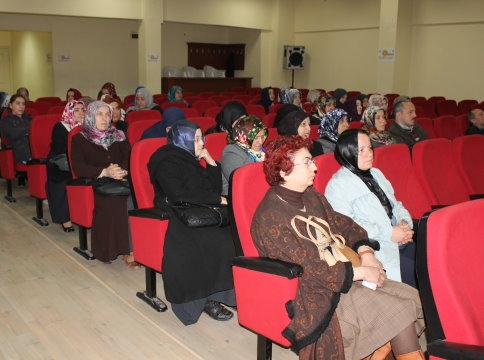 Ak Kadınlardan Kanserden Korunma Semineri!