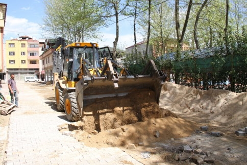 Onarma Çalışmaları Devam Ediyor