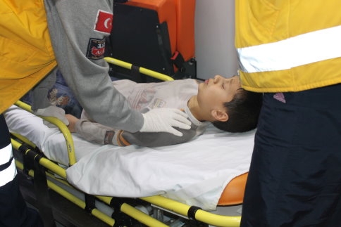 Hastane Mahesi Trafik Kazası