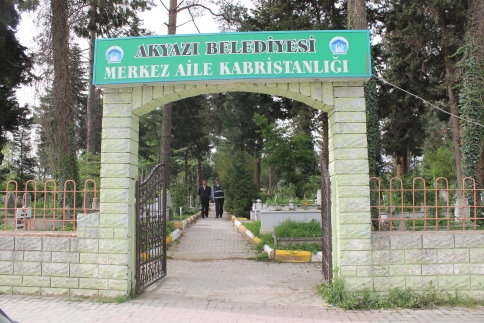 Hırsızlar Mezarlıklara Dadandılar!