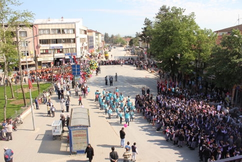 23 Nisan Törenle Kutlandı