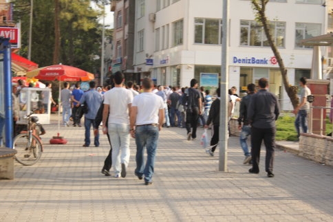 Çarşı İçinde Kavga!