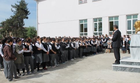 Kız Meslek Liseli Kutlu Doğum Programı