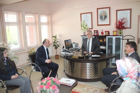 Mesut Papatya Akyazı Birincilerini Kabul Etti