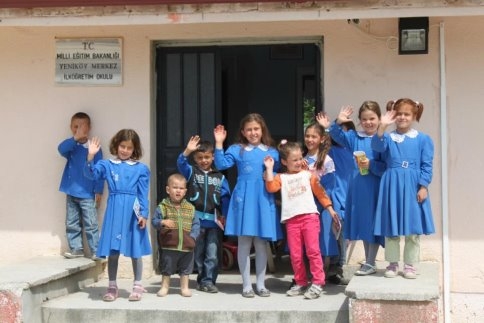 Gençlik Meclisinden Kütüphaneler Haftasında Okullara Ziyaret