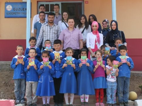 Gençlik Meclisinden Kütüphaneler Haftasında Okullara Ziyaret