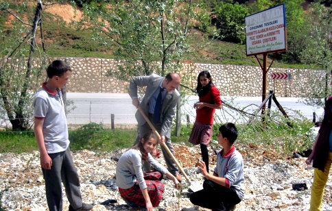 Reşadiye köyünde Fidan dikimi yapıldı