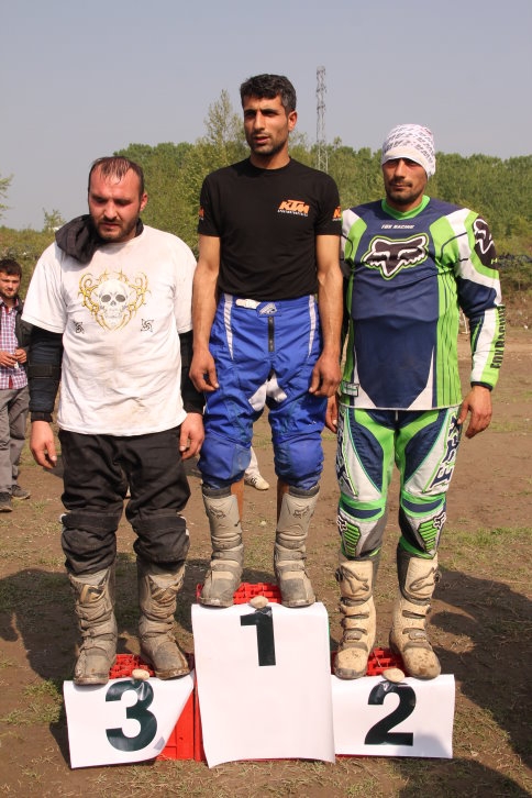 Motorlar Havada Uçtu!