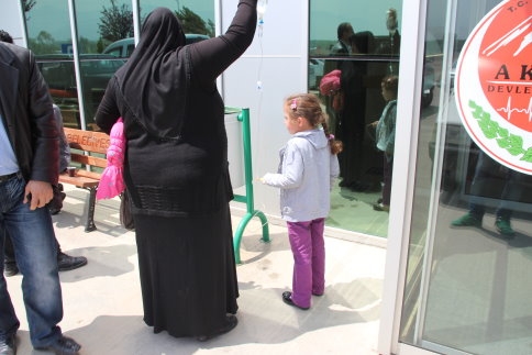 38 Öğrenci İçtiği Sütten Rahatsızlanarak Hastaneye Kaldırıldı!