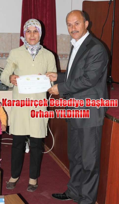 Kursiyerlere Belgeleri Törenle Verildi