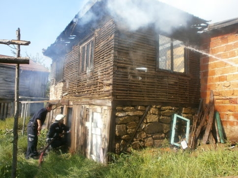 Akyazı Güzlek Köyünde Ev Yangını!