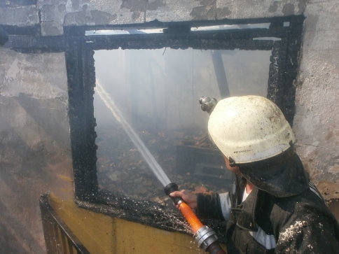 Akyazı Güzlek Köyünde Ev Yangını!