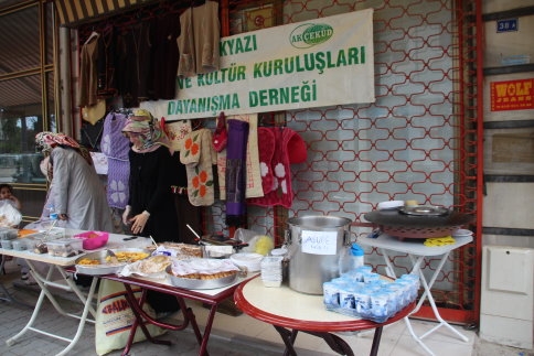 Öğrencilere Yardım için Kermes Düzenlendi!