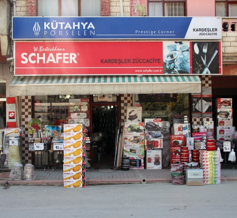 Kardeşler Züccaciye’den Anneler Günü’ne özel kampanya.