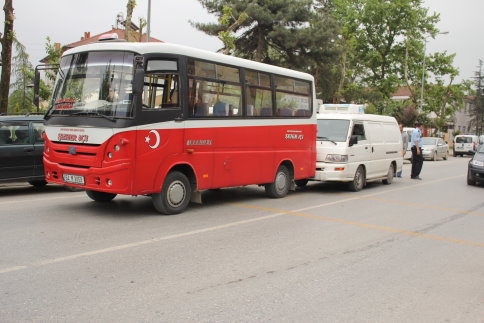 Dikkatsizlik sonucu küçük çaplı kaza meydana geldi. 