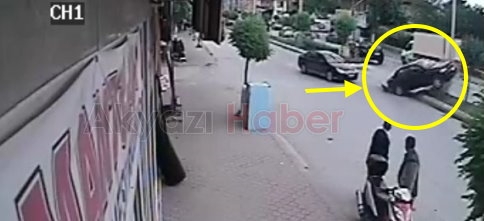 Akyazı Mudurnu Caddesinde Trafik Kazası