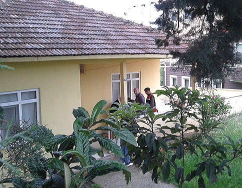 Kuzulukta İki Evi Soydular!