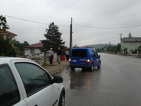 Kuzulukta İki Evi Soydular!