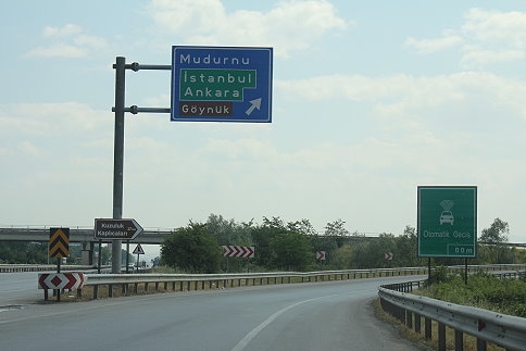 Akyazı Trafik Yön Tabelalarında Neden Yok!