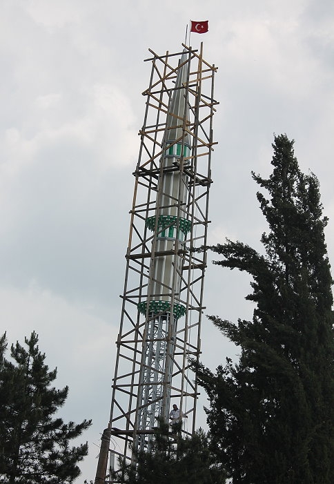 Depremde Yıkılan Minaresi Hayırsever Vatandaş Tarafından Yaptırılıyor!