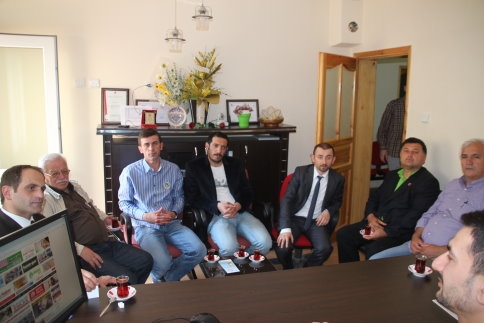 Ecevit Keleş'den Akyazı Haber'e Ziyaret