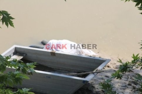 Sakarya Köprüsünde İntihar Eden Kadının Cesedi Bulundu 