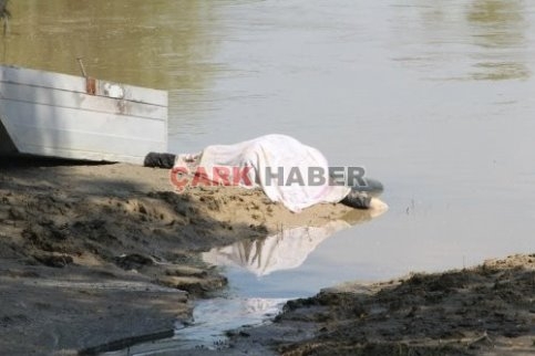 Sakarya Köprüsünde İntihar Eden Kadının Cesedi Bulundu 