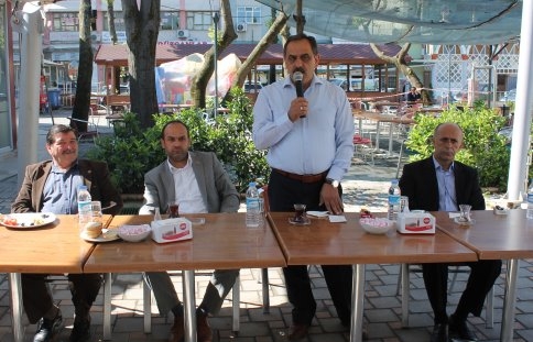 Başkan Yazıcı Muhtarlarla Kahvaltıda Bir Araya Geldi