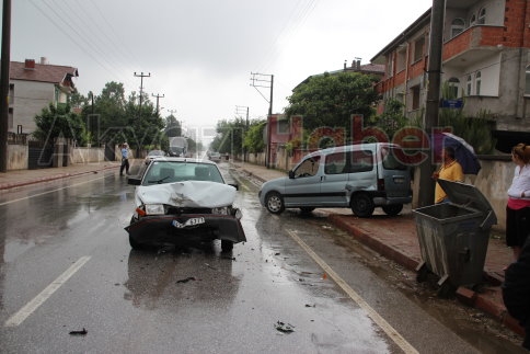 İmam Hatip Önünde Trafik Kazası