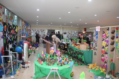 Gülistan çocuk yuvası sergisi törenle açıldı