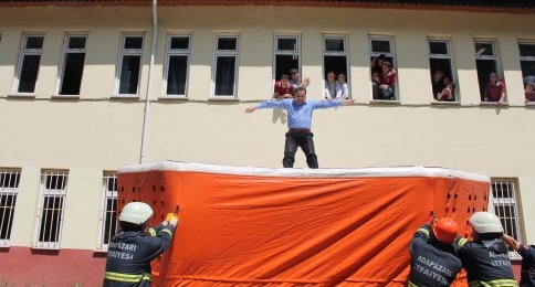 Okulda Yangın Tatbikatı Gerşekleştirildi!