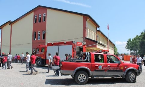 Okulda Yangın Tatbikatı Gerşekleştirildi!