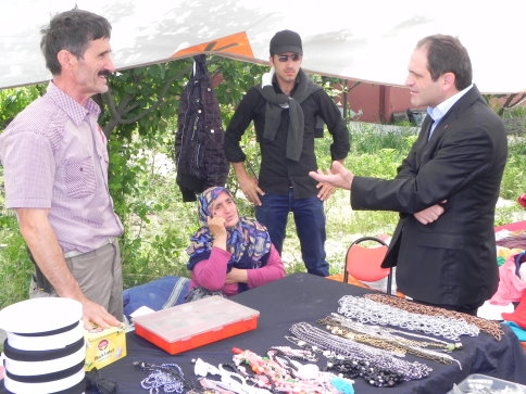 Ecevit Keleş CHP İl Başkanı: “Pazarcı esnafının çığlığını duyun”
