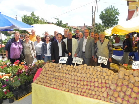Ecevit Keleş CHP İl Başkanı: “Pazarcı esnafının çığlığını duyun”