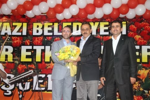 Akyazı’da Muhteşem Fetih Gecesi Coşkuyla Kutlandı