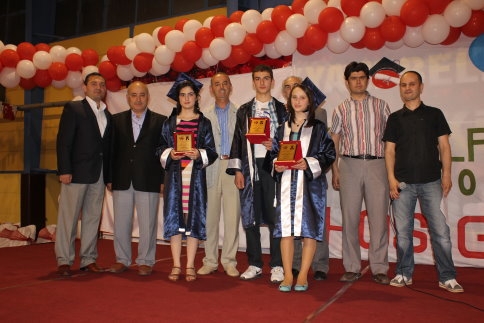 Konuralp İÖO’dan Mezuniyet Gecesi