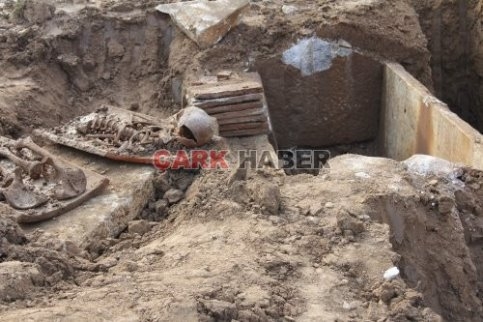 Yol Çalışması Sırasında Tarihi Mezar Bulundu