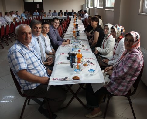 Akyazı Halk Eğitim Merkezi Yılsonu Sergisi Törenle Açıldı