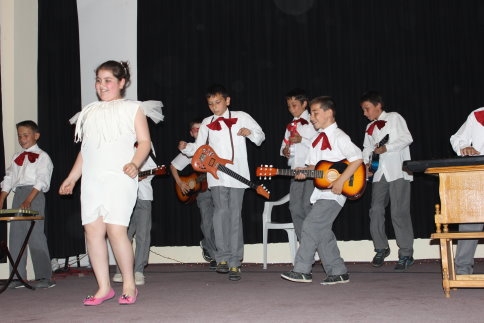 Paris İÖO’dan Mezuniyet Gecesi