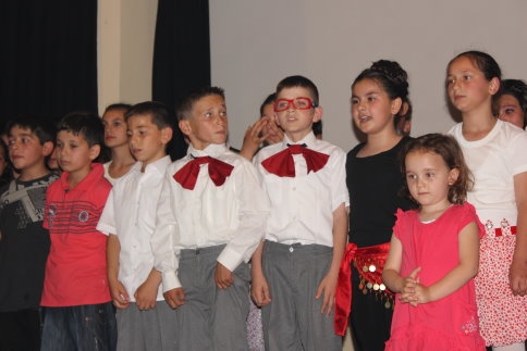 Paris İÖO’dan Mezuniyet Gecesi