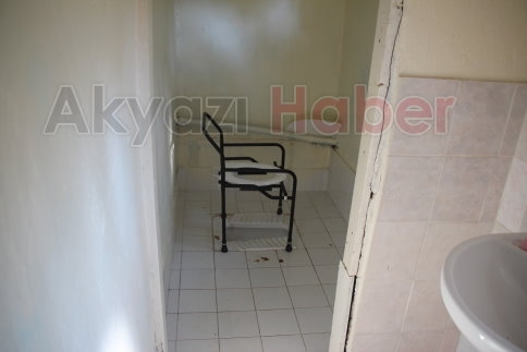 Yaşlı Çiftin İçler Acısı Hali