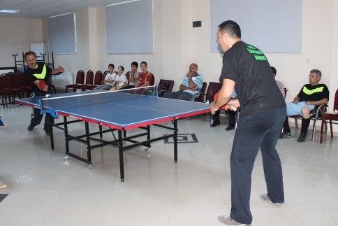 Masa Tenisinde Şampiyon Ahmet Akyazıcı