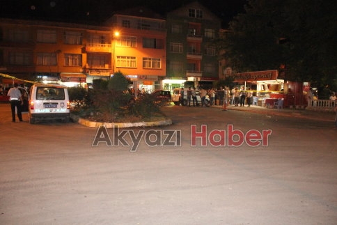 Yeni Camii'de Silahlı Saldırı!