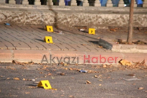 Yeni Camii'de Silahlı Saldırı!