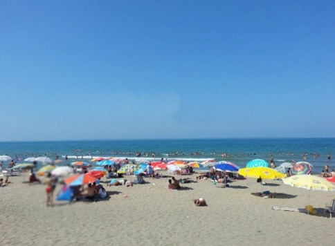 Ramazan Öncesi Karasu Sahiline Akın Ettiler