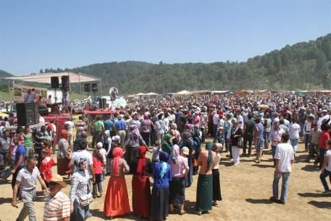 Acelle Yayla Şenliklerine Yoğun İlgi