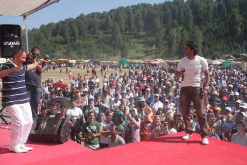 Acelle Yayla Şenliklerine Yoğun İlgi